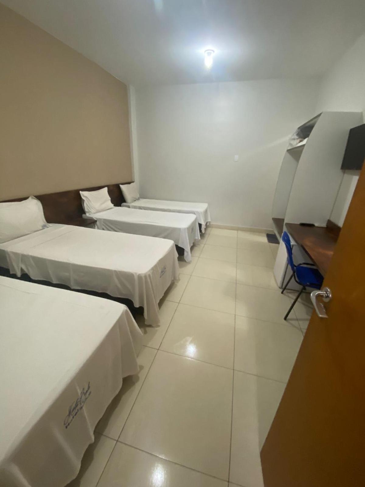 Hotel Monte Carlo Uberlândia Esterno foto