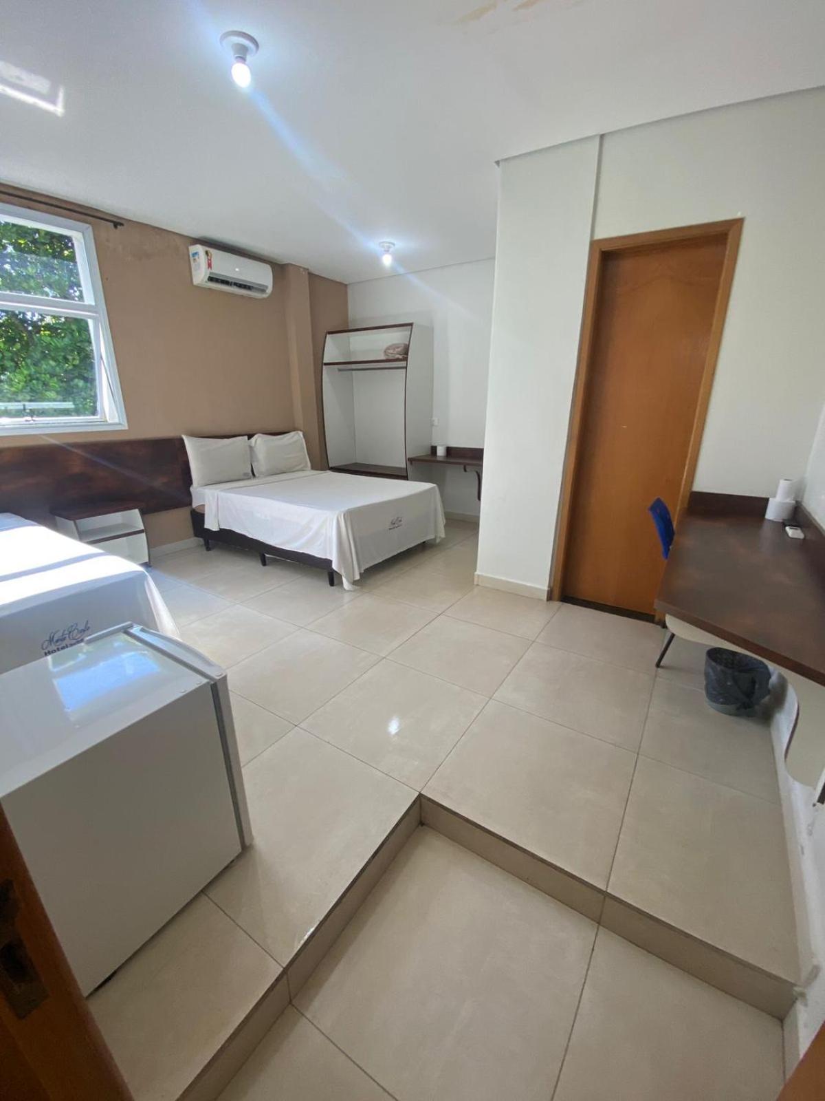 Hotel Monte Carlo Uberlândia Esterno foto