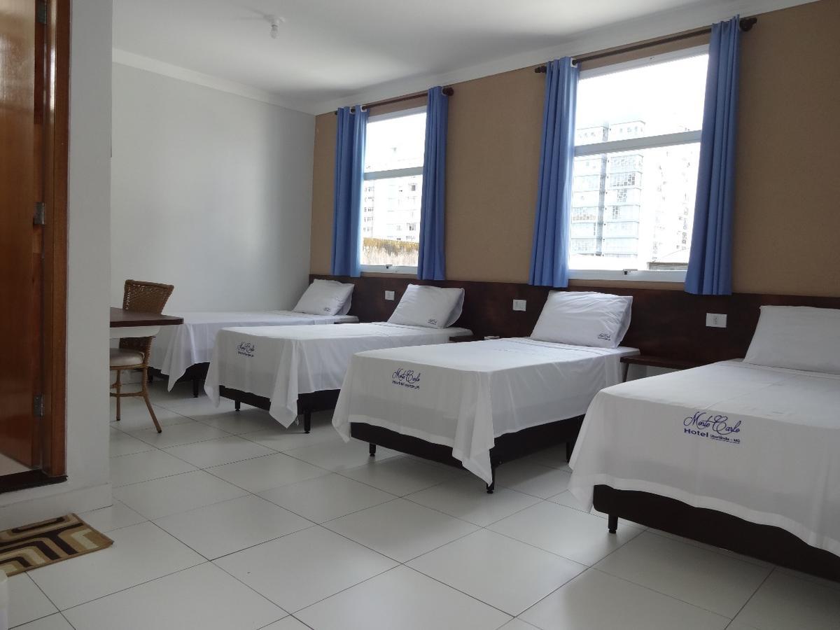 Hotel Monte Carlo Uberlândia Esterno foto