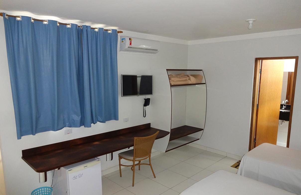 Hotel Monte Carlo Uberlândia Esterno foto