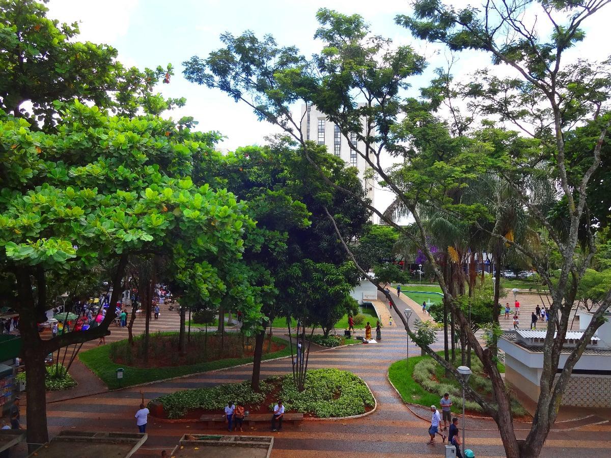 Hotel Monte Carlo Uberlândia Esterno foto